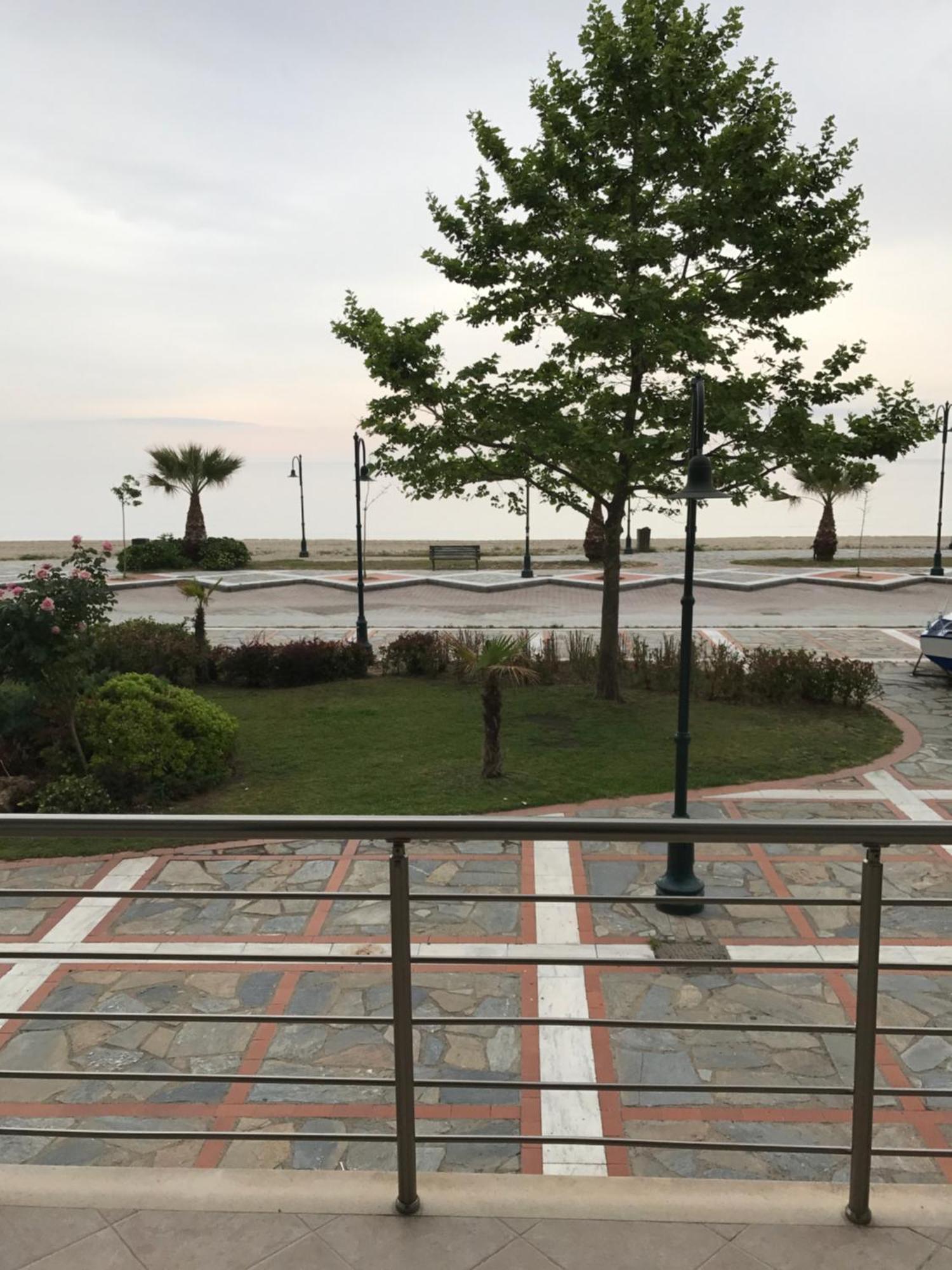 Un Bel Posto Sea View Apartamento Vrasná